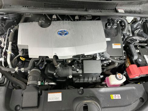 Used 2021 Toyota Prius LE w/ Carpet Mat Package (TMS) AWD/4WD image 32