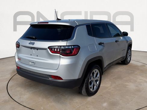 Used 2024 Jeep Compass Sport image 11