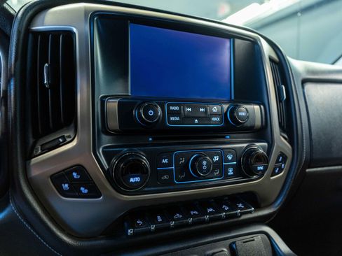 Used 2018 GMC Sierra 1500 Denali AWD/4WD image 13