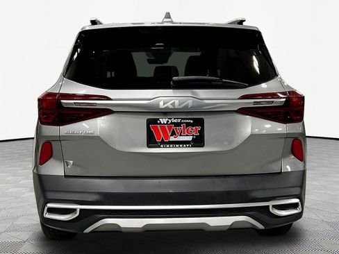 Used 2023 Kia Seltos S w/ Navigation Package FWD image 5