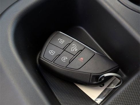 New 2026 GMC Sierra 1500 SLE image 25