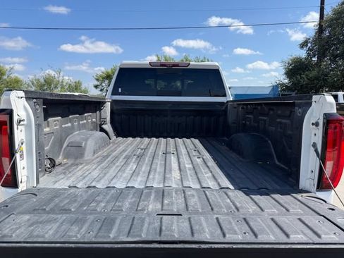 Used 2021 GMC Sierra 2500 AT4 w/ AT4 Premium Plus Package AWD/4WD image 13