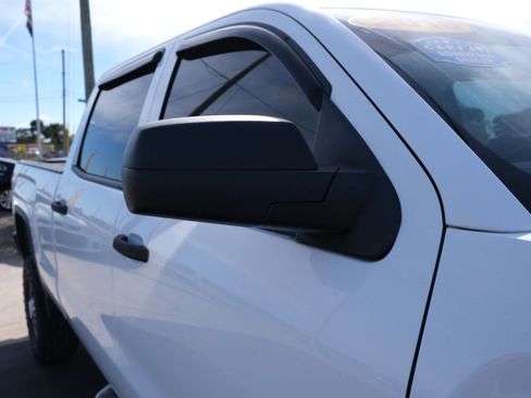 Used 2016 GMC Sierra 2500 2WD Crew Cab image 19