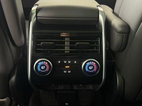 New 2025 Land Rover Range Rover SE image 23