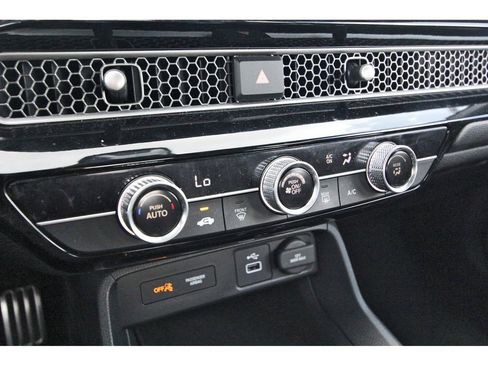 Used 2022 Honda Civic Sport image 25