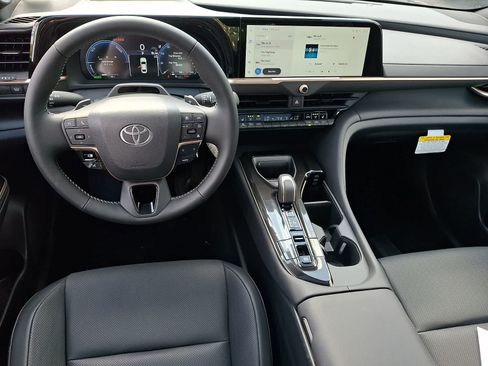 New 2026 Toyota Crown Platinum AWD/4WD image 9