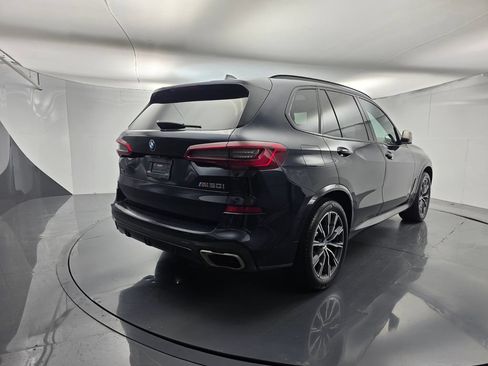 Used 2020 BMW X5 M50i w/ Premium Package AWD/4WD image 4