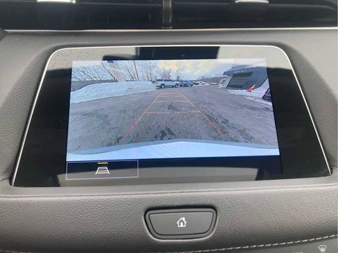 Used 2022 Cadillac XT4 Luxury image 18