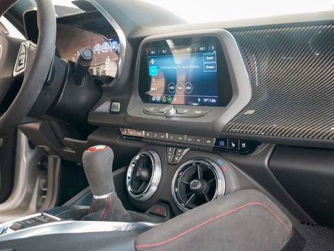 Used 2019 Chevrolet Camaro ZL1 image 75