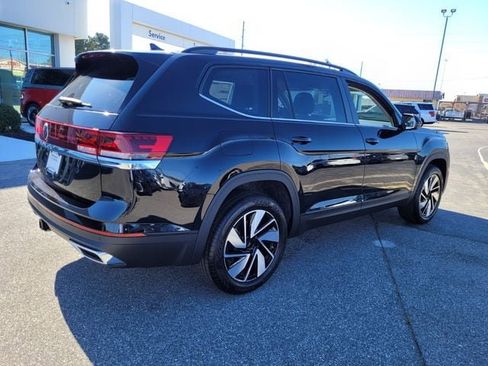 New 2026 Volkswagen Atlas SE FWD image 9