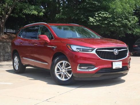Used 2021 Buick Enclave Essence w/ Sound and Sites Package AWD/4WD image 3