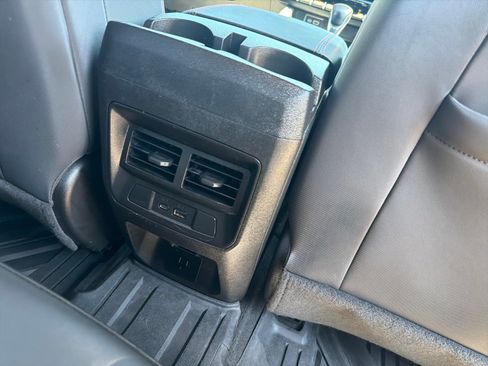 Used 2024 Chevrolet Colorado Z71 w/ Z71 Convenience Package 2 AWD/4WD image 20