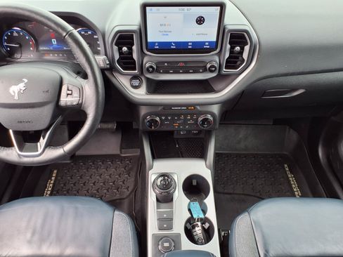 Used 2022 Ford Bronco Sport Outer Banks w/ Tech Package AWD/4WD image 14