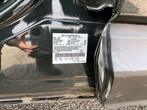 Used 2023 Ford Edge SEL image 33