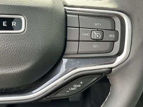 Used 2024 Jeep Wagoneer Series I w/ Premium Group I image 28