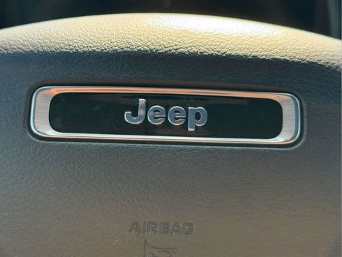 Used 2023 Jeep Compass High Altitude AWD/4WD image 9