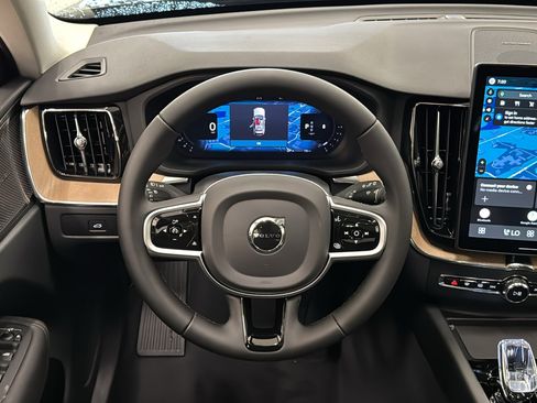 New 2026 Volvo XC60 B5 Plus w/ Climate Package AWD/4WD image 12