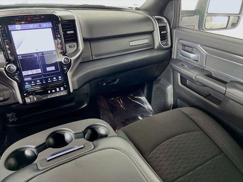 Certified 2026 RAM 2500 Big Horn AWD/4WD image 22