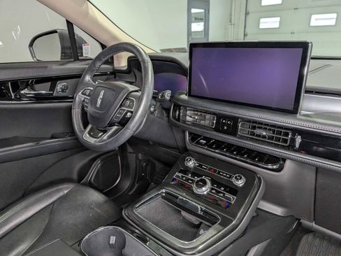 Certified 2023 Lincoln Nautilus AWD w/ Premium Package image 41