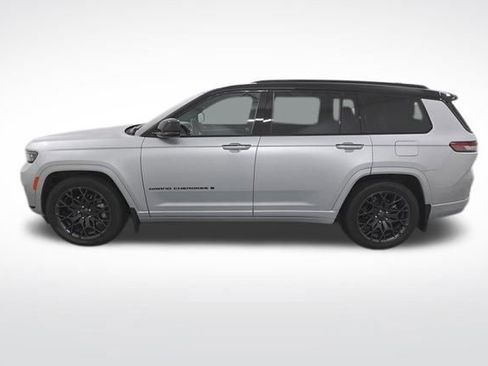 Used 2024 Jeep Grand Cherokee L Summit image 2