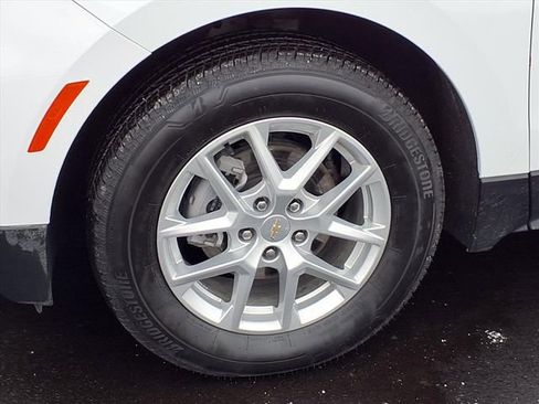 Used 2024 Chevrolet Equinox LT image 25