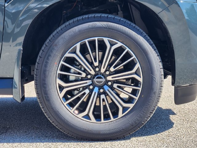 New 2026 Nissan Armada SL w/ Captain's Chari Seat Package RWD image 10