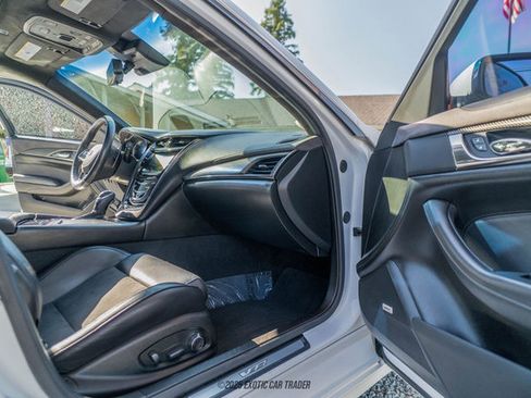 Used 2018 Cadillac CTS V w/ Luxury Package image 61