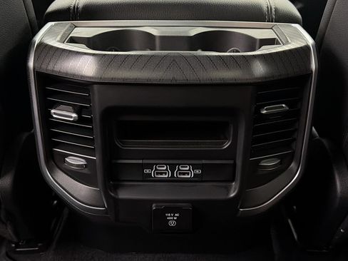 Used 2025 RAM 1500 Big Horn AWD/4WD image 38
