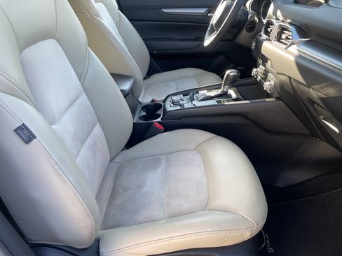 Used 2020 MAZDA CX-5 Touring FWD image 26