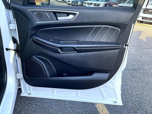 Used 2022 Ford Edge ST w/ Equipment Group 401A image 18