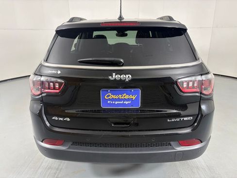 Used 2025 Jeep Compass Limited AWD/4WD image 7