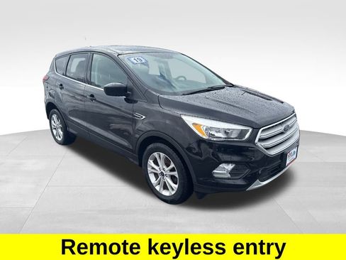 Used 2019 Ford Escape SE image 8