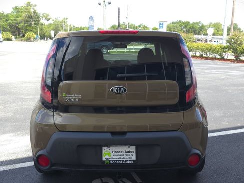 Used 2016 Kia Soul FWD image 7
