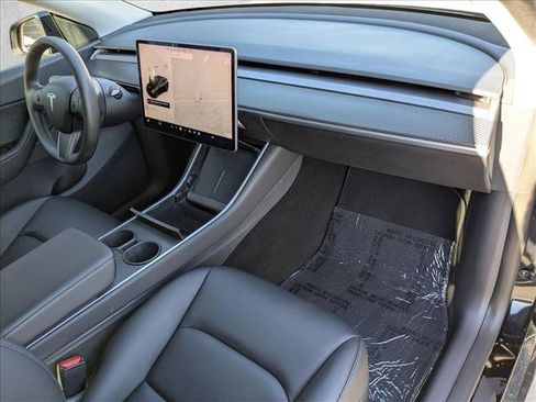 Used 2020 Tesla Model Y Performance image 23
