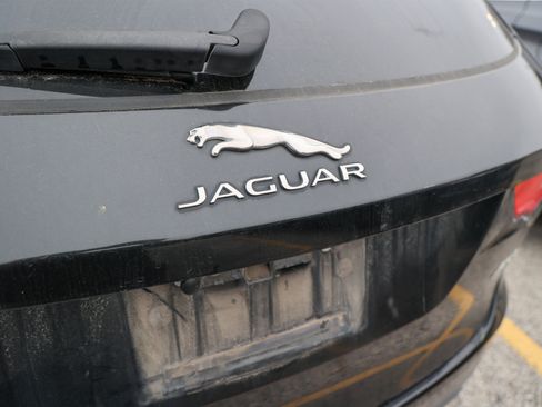 Used 2019 Jaguar F-PACE Prestige AWD/4WD image 13