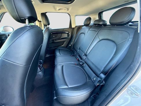 Used 2018 MINI Cooper Countryman w/ Premium Package image 25