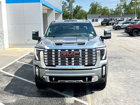 New 2025 GMC Sierra 2500 Denali w/ Denali Reserve Package image 6