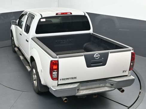 Used 2012 Nissan Frontier SV image 31