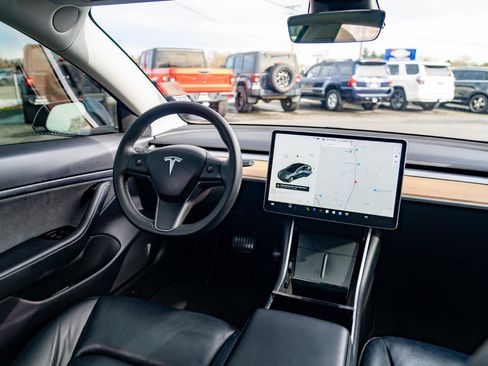 Used 2020 Tesla Model 3 Long Range AWD/4WD image 21