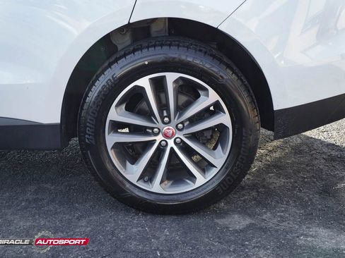 Used 2019 Jaguar F-PACE Premium image 12