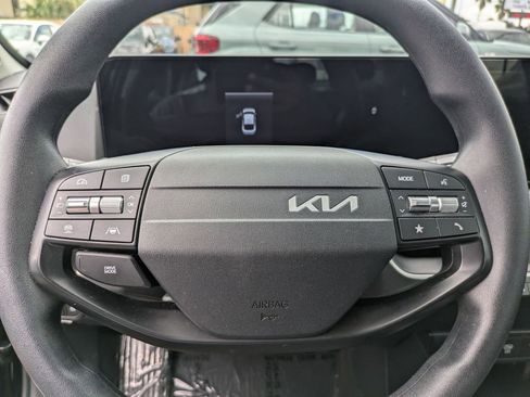 Used 2025 Kia K4 LXS image 20