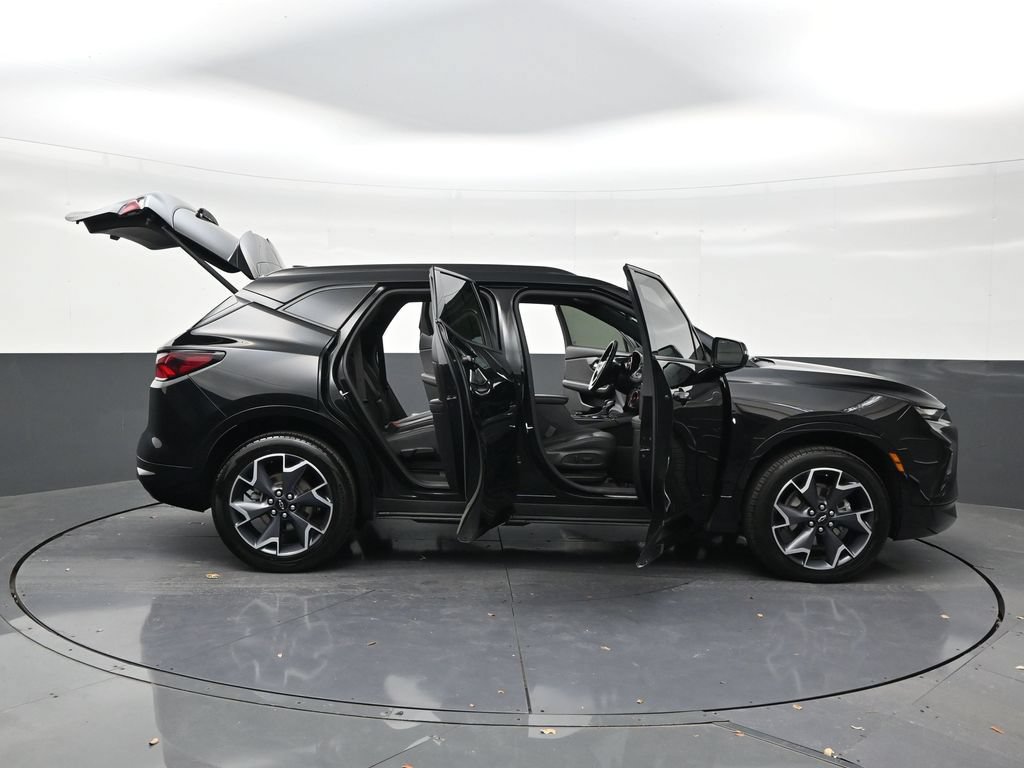 Used 2022 Chevrolet Blazer RS FWD image 27