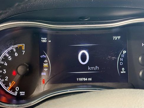Used 2021 Jeep Grand Cherokee Laredo AWD/4WD image 14