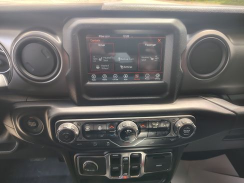 Used 2021 Jeep Wrangler Unlimited Sport AWD/4WD image 31