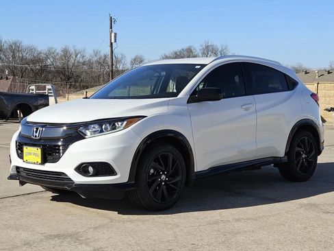 Used 2022 Honda HR-V Sport image 3