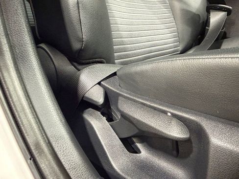 Used 2024 Toyota Camry SE image 14