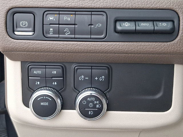 Used 2021 GMC Yukon XL Denali AWD/4WD image 9