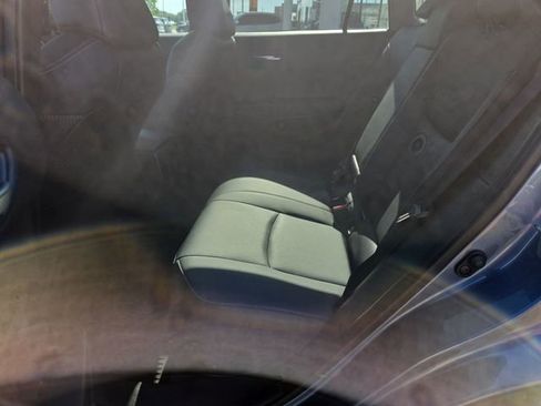 Used 2025 Toyota Corolla Cross XLE w/ Convenience Package AWD/4WD image 24