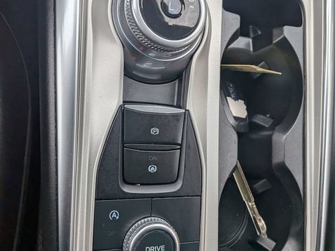 Used 2023 Ford Explorer XLT w/ Equipment Group 202A AWD/4WD image 15