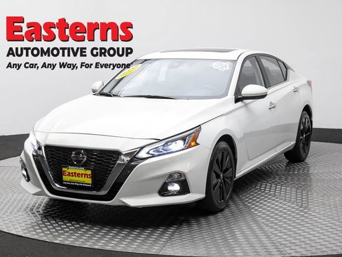 Used 2022 Nissan Altima 2.5 SL image 1